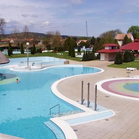 شقة Oliver Kehidakustány