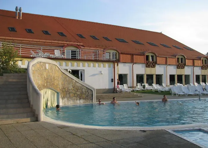 Oliver Apartament Kehidakustány