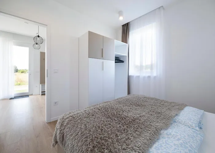 Oliver Apartament Kehidakustány